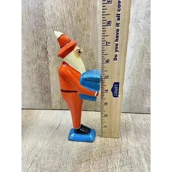 Handmade Wooden Santa Figure Present Carved Folk Art Yvens Leger Made In Haiti - Picture 3 of 9